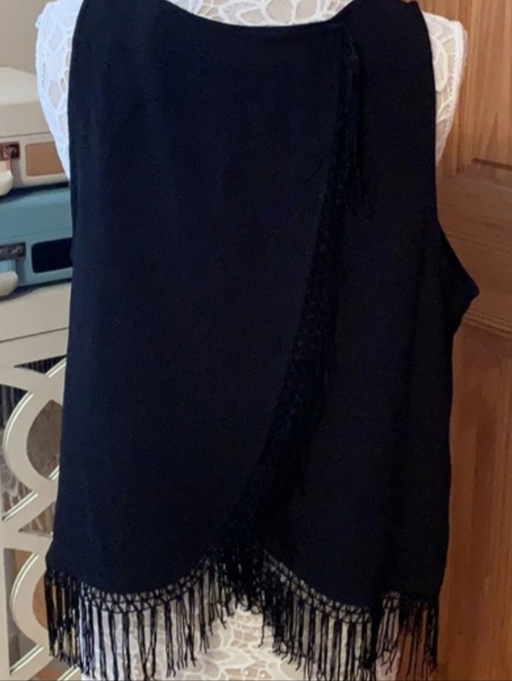 Jennifer Lopez Black Fringe Tank Top - Picture 2 of 8